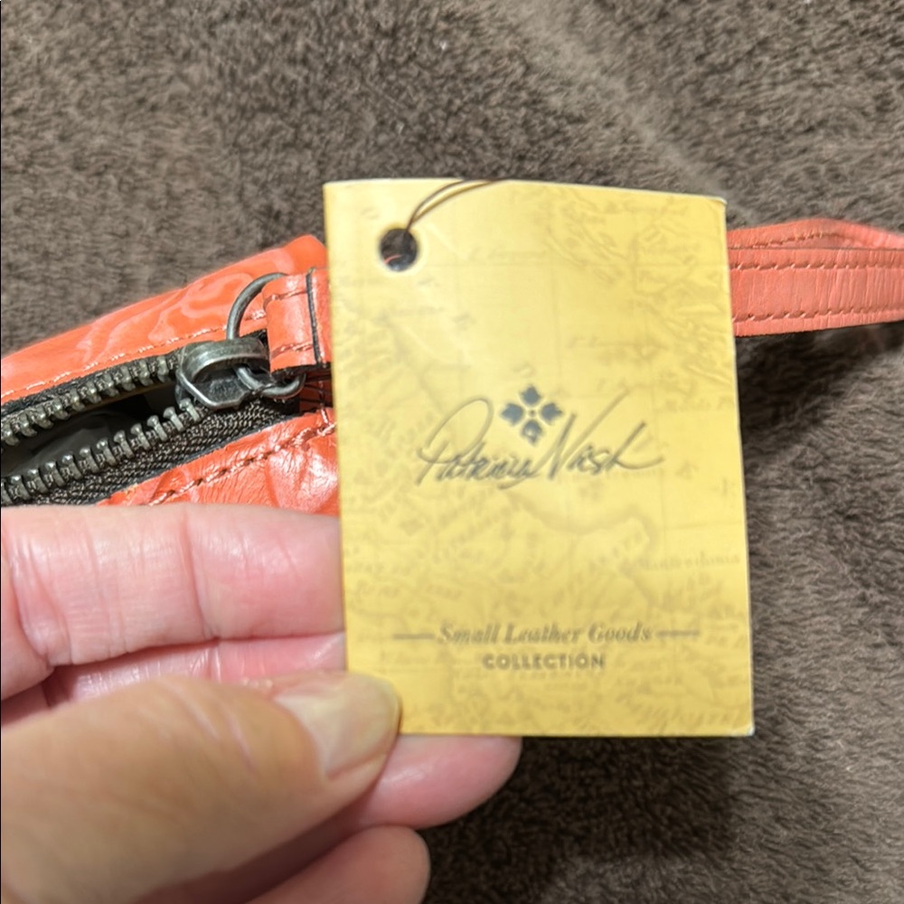 Patricia Nash Orange Embossed Clutch Wristlet - Picture 4 of 4